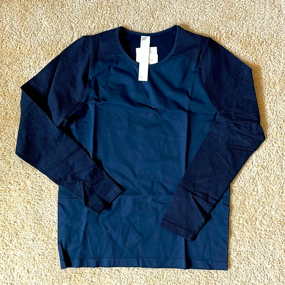 NWT Fabletics Sync Long Sleeve - Picture 1 of 3